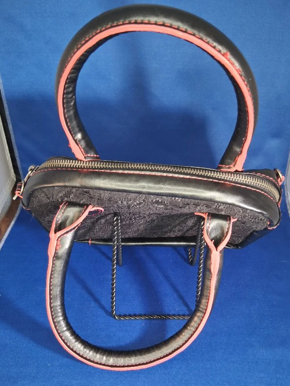 Princess Vera Wang Black Lace & Pink Satchel Crossbody Bag